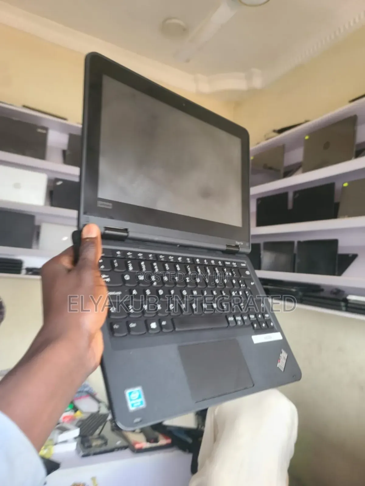 New Laptop Lenovo Yoga 11e 8GB Intel SSD 128GB