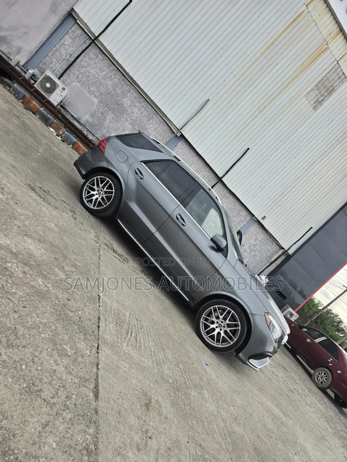 Mercedes-Benz GLE-Class 2018 Gray