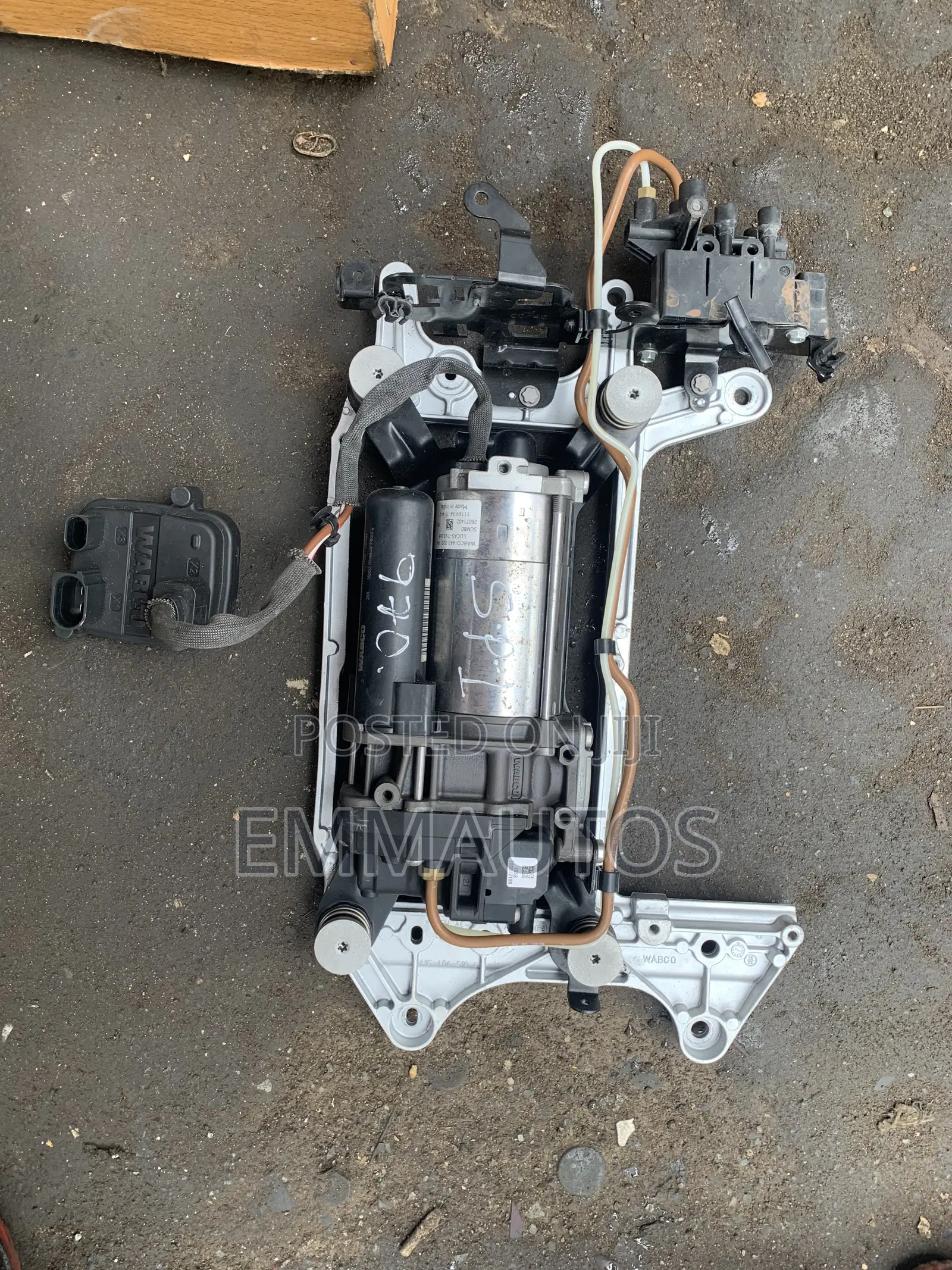 Balloon Pump Bentley Bentayga, Lamborghini Urs