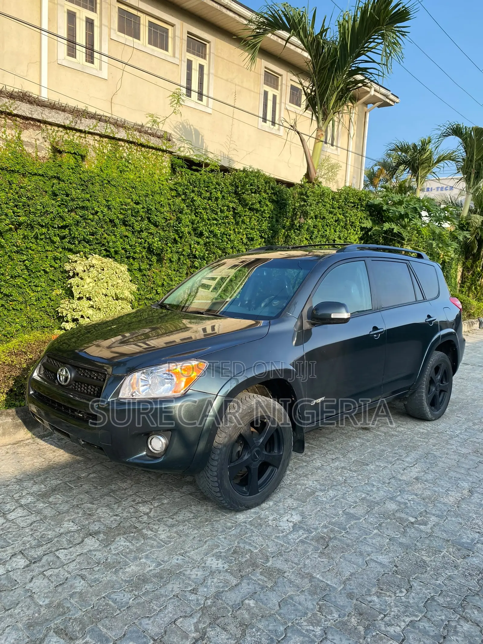 Toyota RAV4 LE 4dr SUV AWD (2.5L 4cyl 6A) 2014 Gray