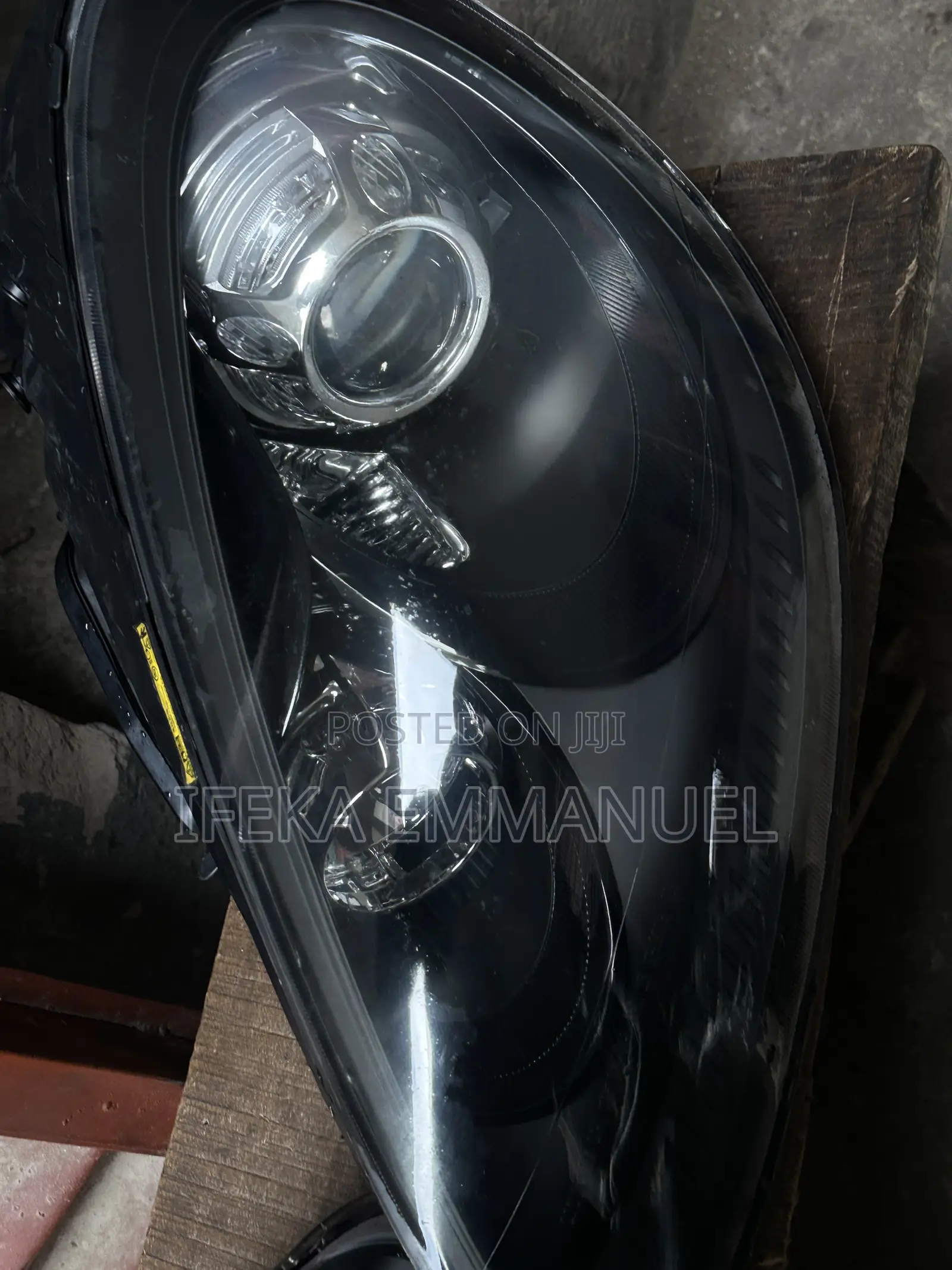 Headlights Porsche Cayenne 2013