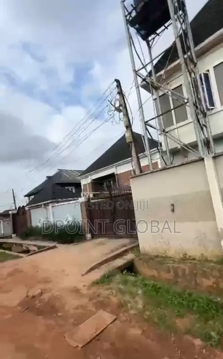 6bdrm Duplex in Progress Estate, Baruwa for sale