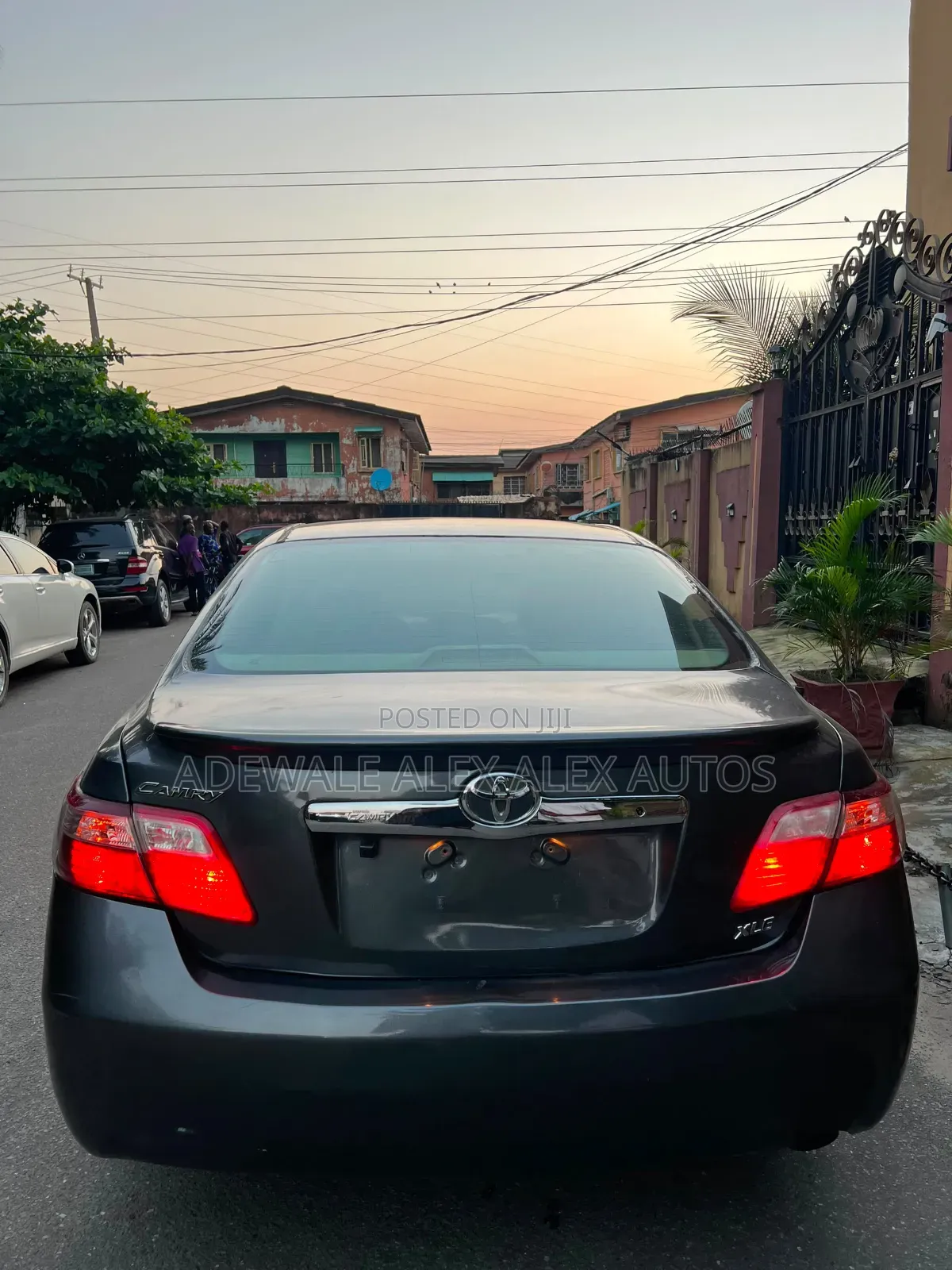 Toyota Camry XLE 4dr Sedan (2.4 4cyl 5A) 2008 Gray