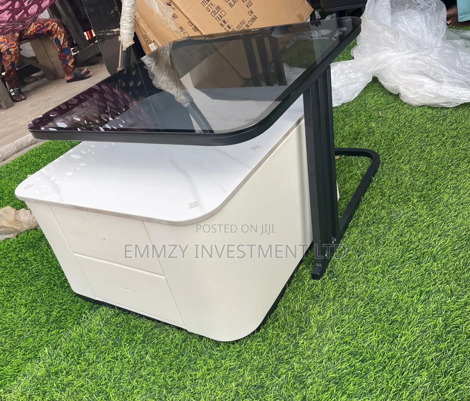 Very Good Quality 2in1 Luxury Center Table Available