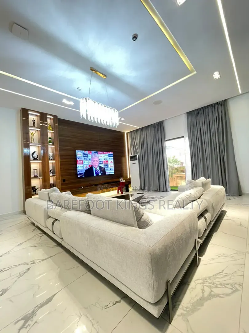 Luxury 4BEDROOM Terrace Duplex