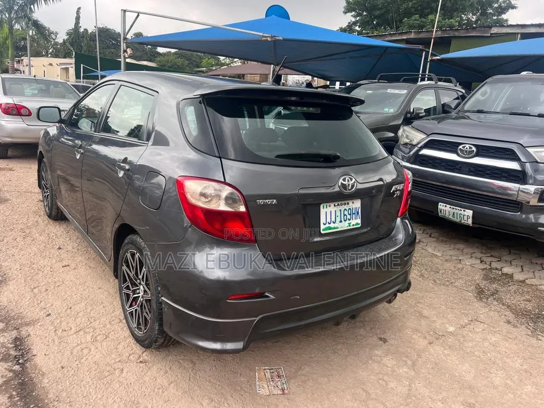 Toyota Matrix 2009 Gray