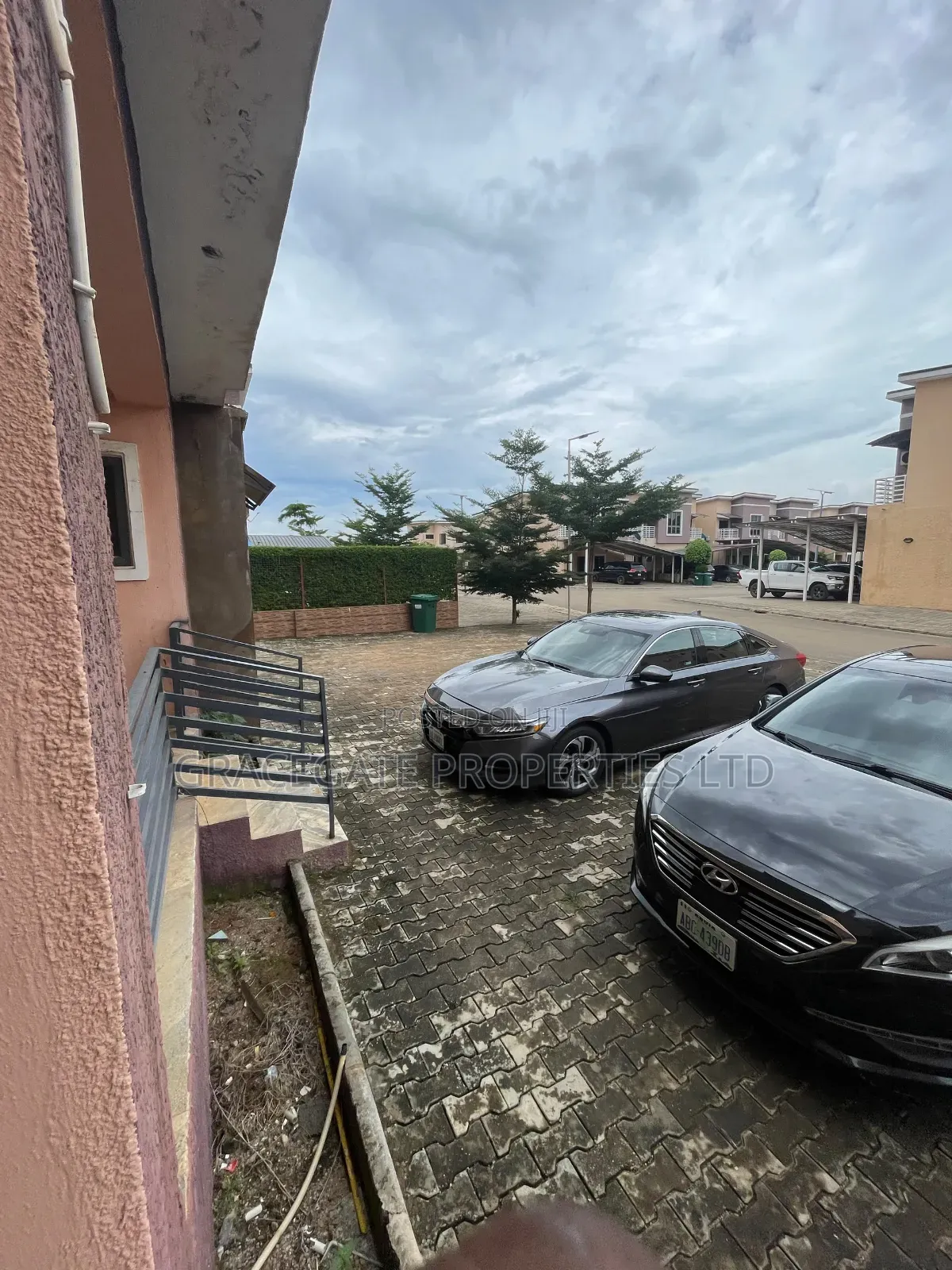2bdrm Block of Flats in Life Camp After for rent