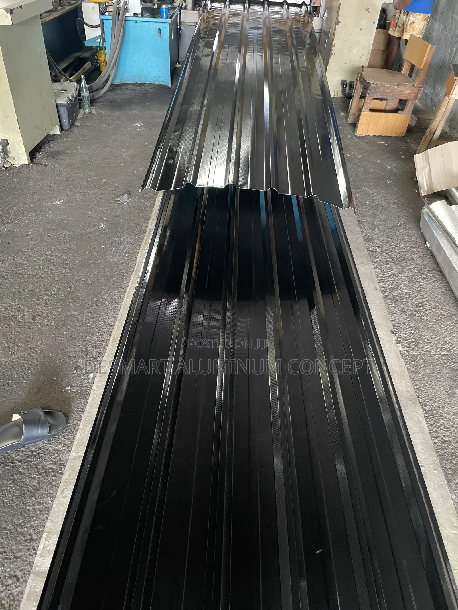Premium Roofing Sheet/Beige/Black