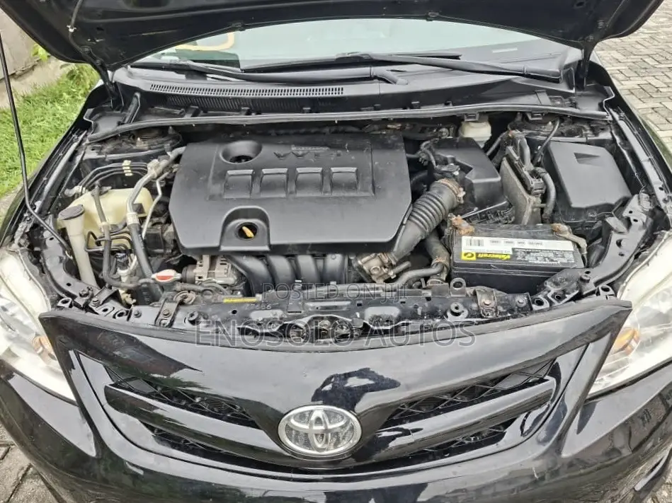 Toyota Corolla 2012 Black