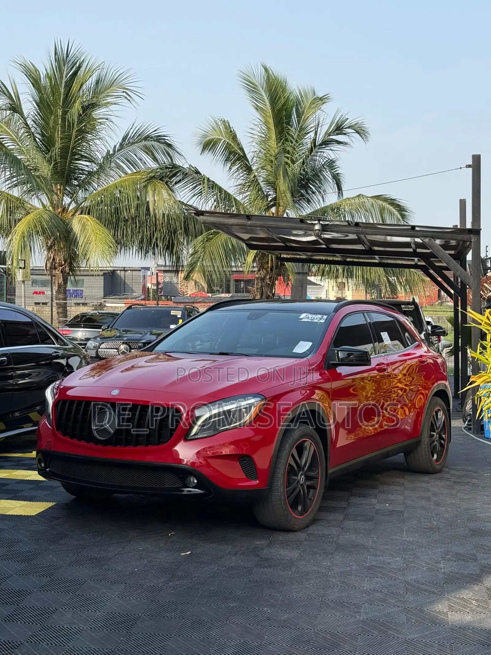 Mercedes-Benz GLA-Class 2015 Red