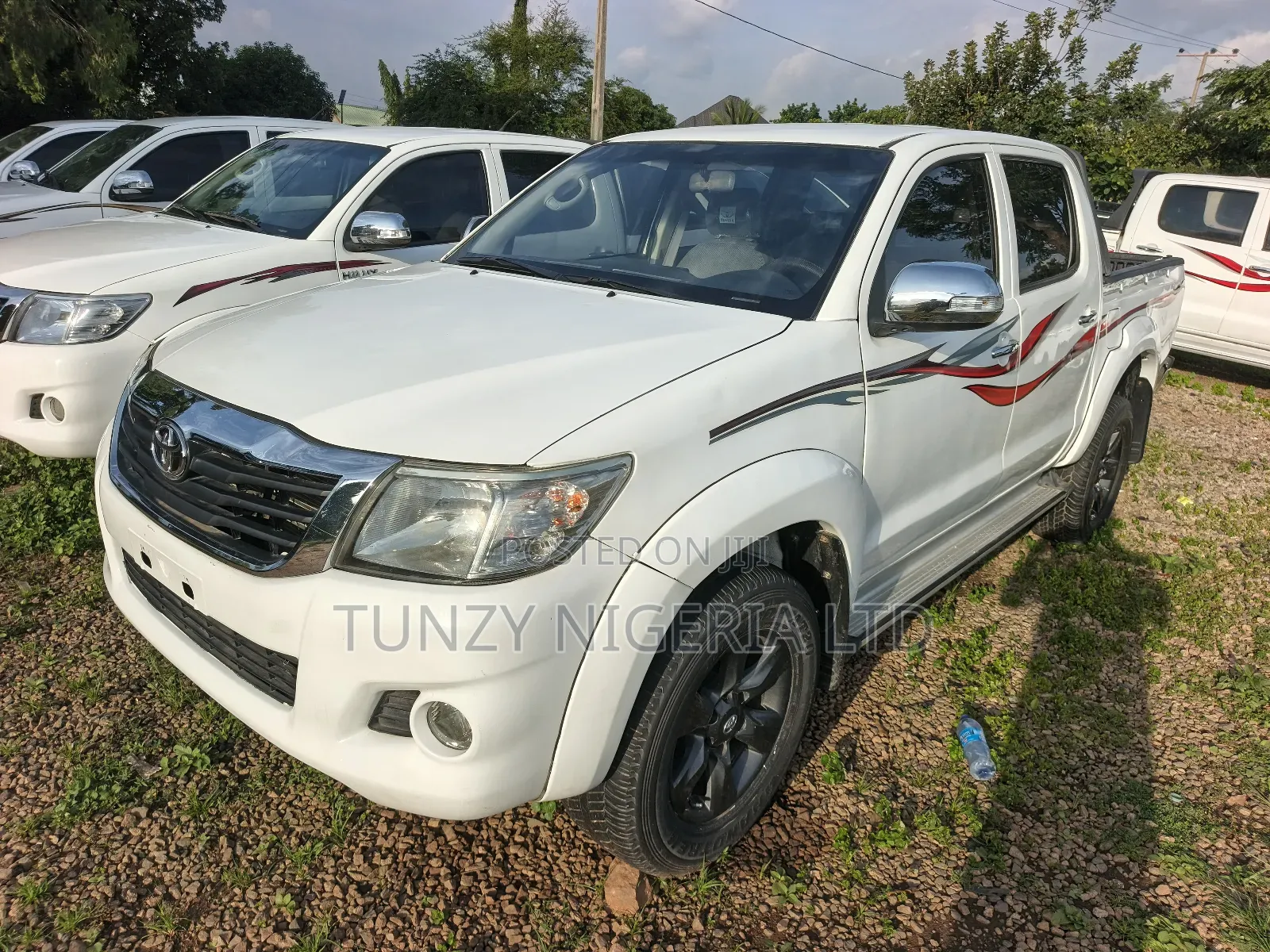 Toyota Hilux 2012 White