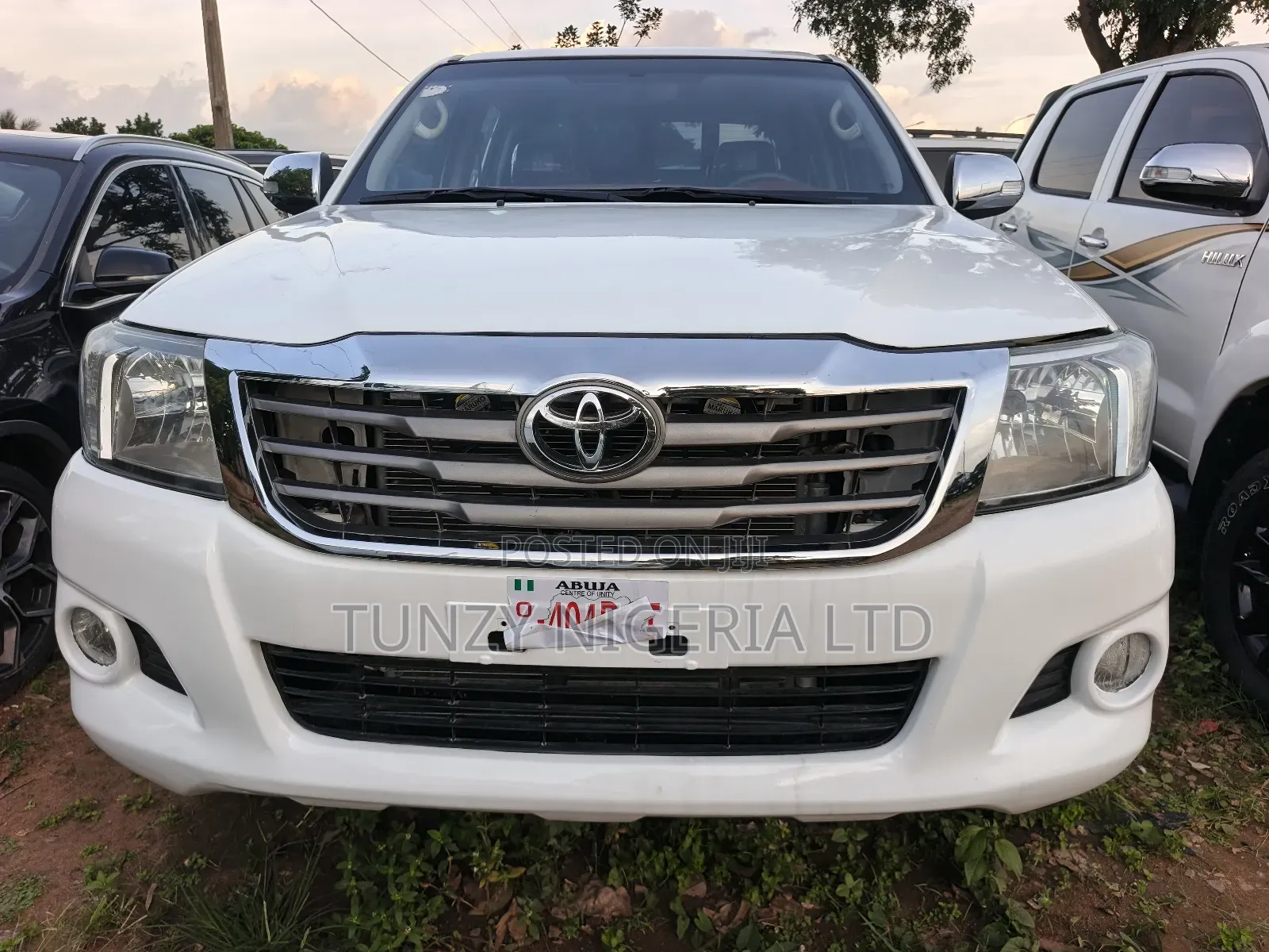 Toyota Hilux 2015 White