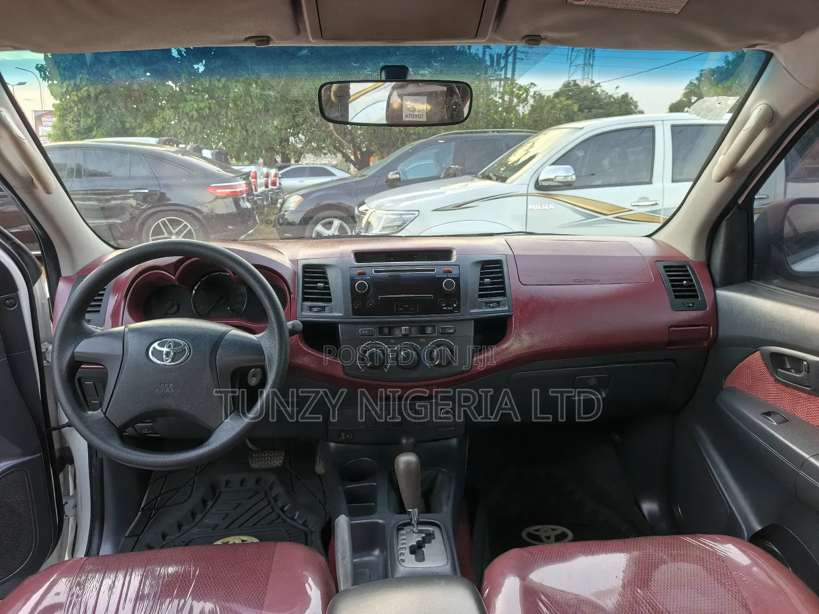 Toyota Hilux 2015 White