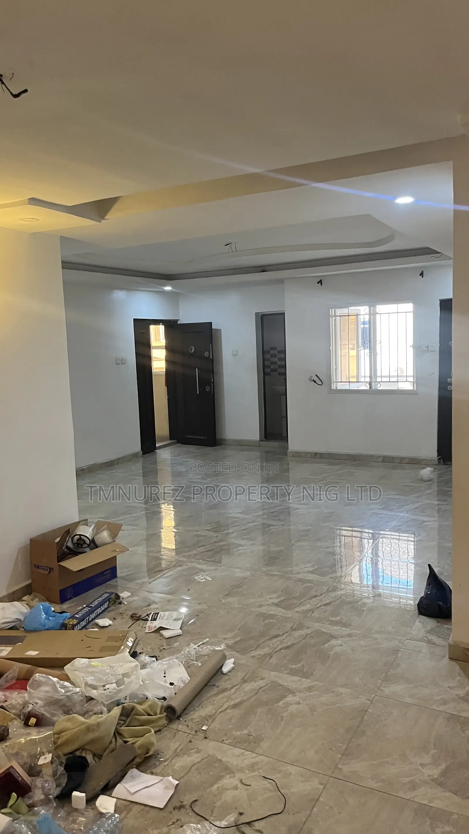 3bdrm Apartment in Chevron for rent