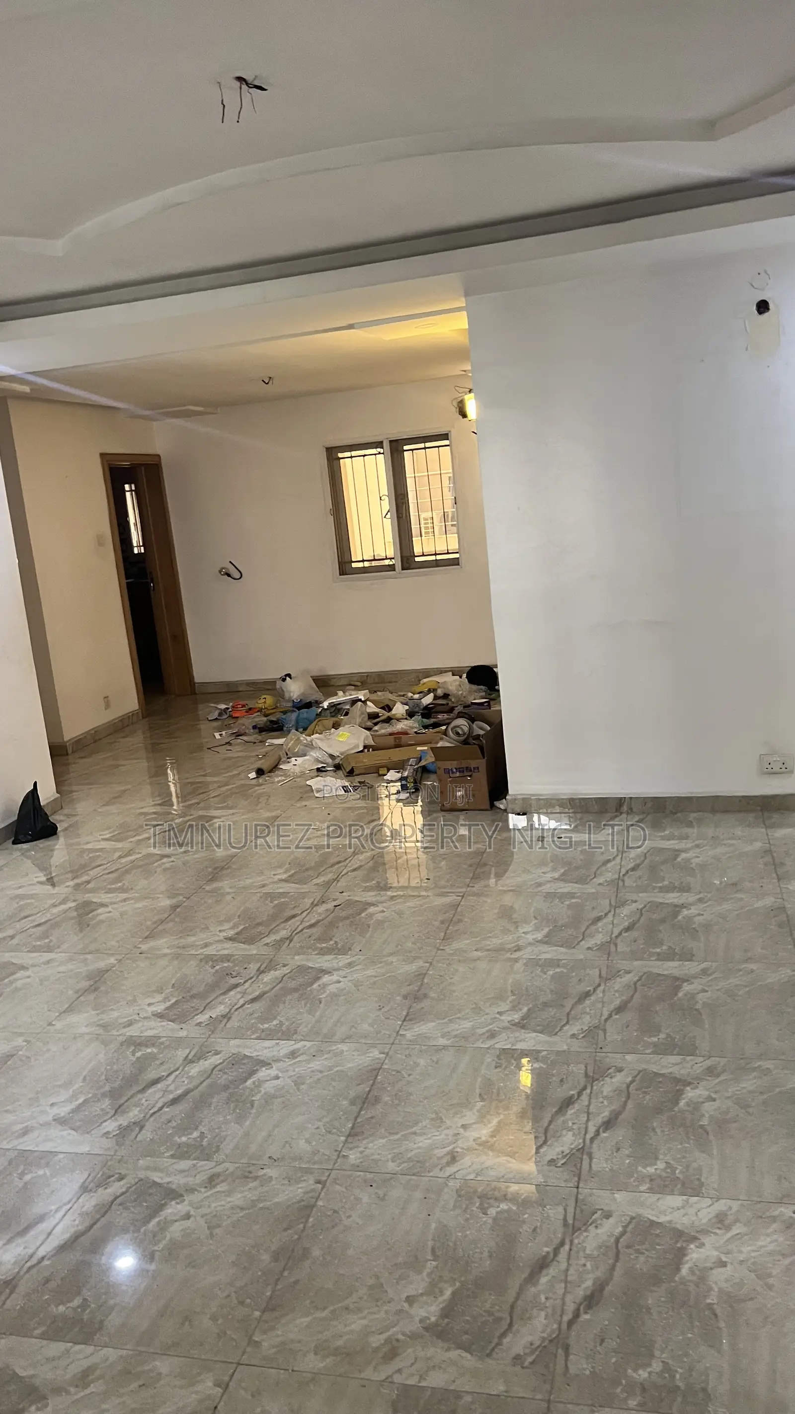 3bdrm Apartment in Chevron for rent