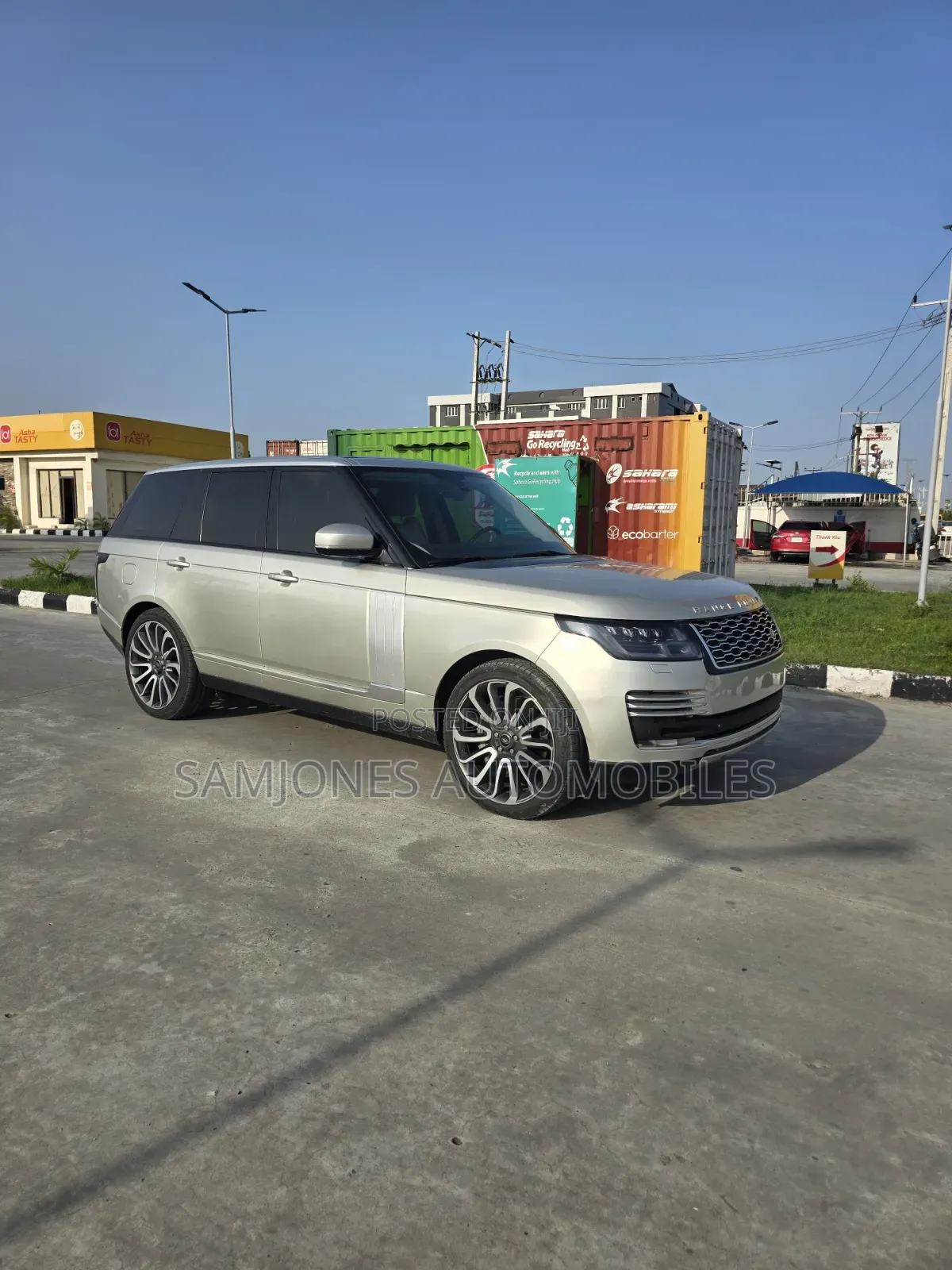 Land Rover Range Rover Vogue 2014 Gold