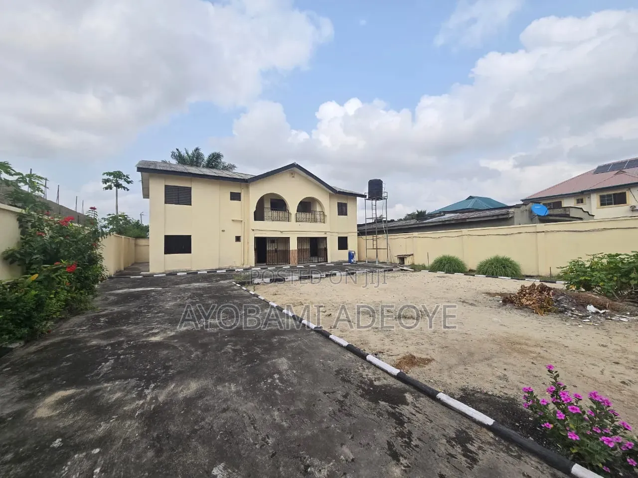 3bdrm Apartment in Majek, Sangotedo for rent