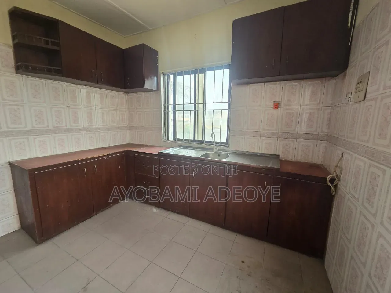 3bdrm Apartment in Majek, Sangotedo for rent