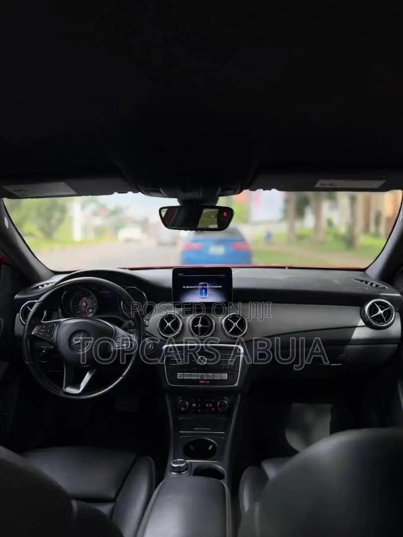 Mercedes-Benz GLA 250 2020 Red