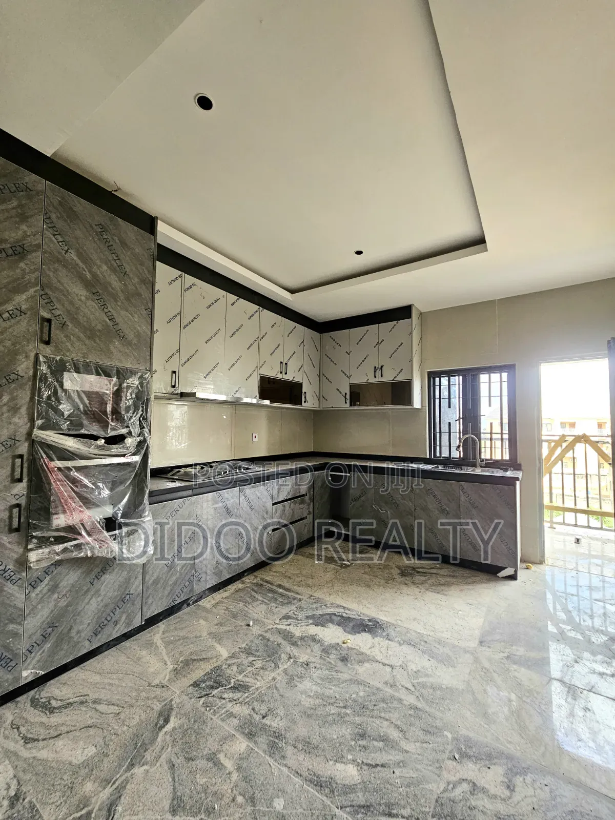 3bdrm Block of Flats in Mabushi for rent
