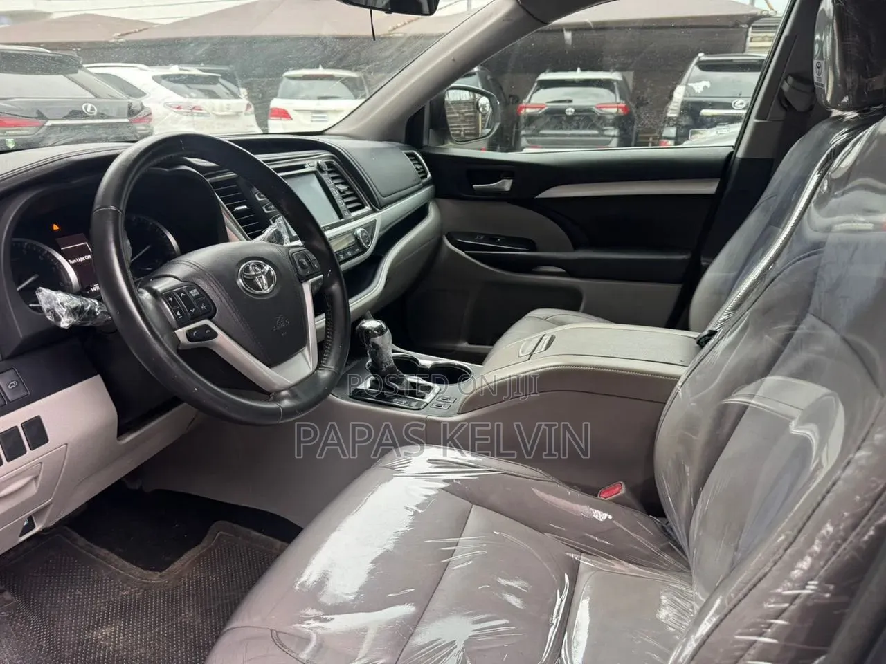 Toyota Highlander XLE 4x2 V6 (3.5L 6cyl 8A) 2018 White