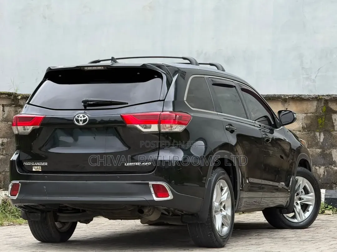 Toyota Highlander 2016 Black