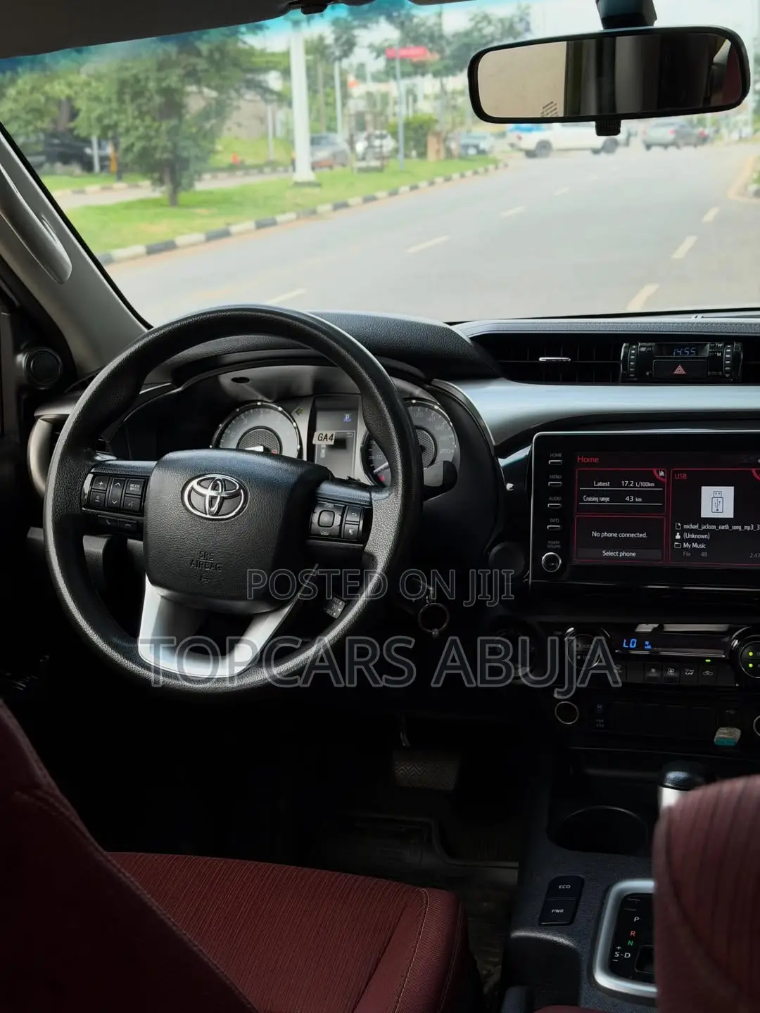 Toyota Hilux 2021 White