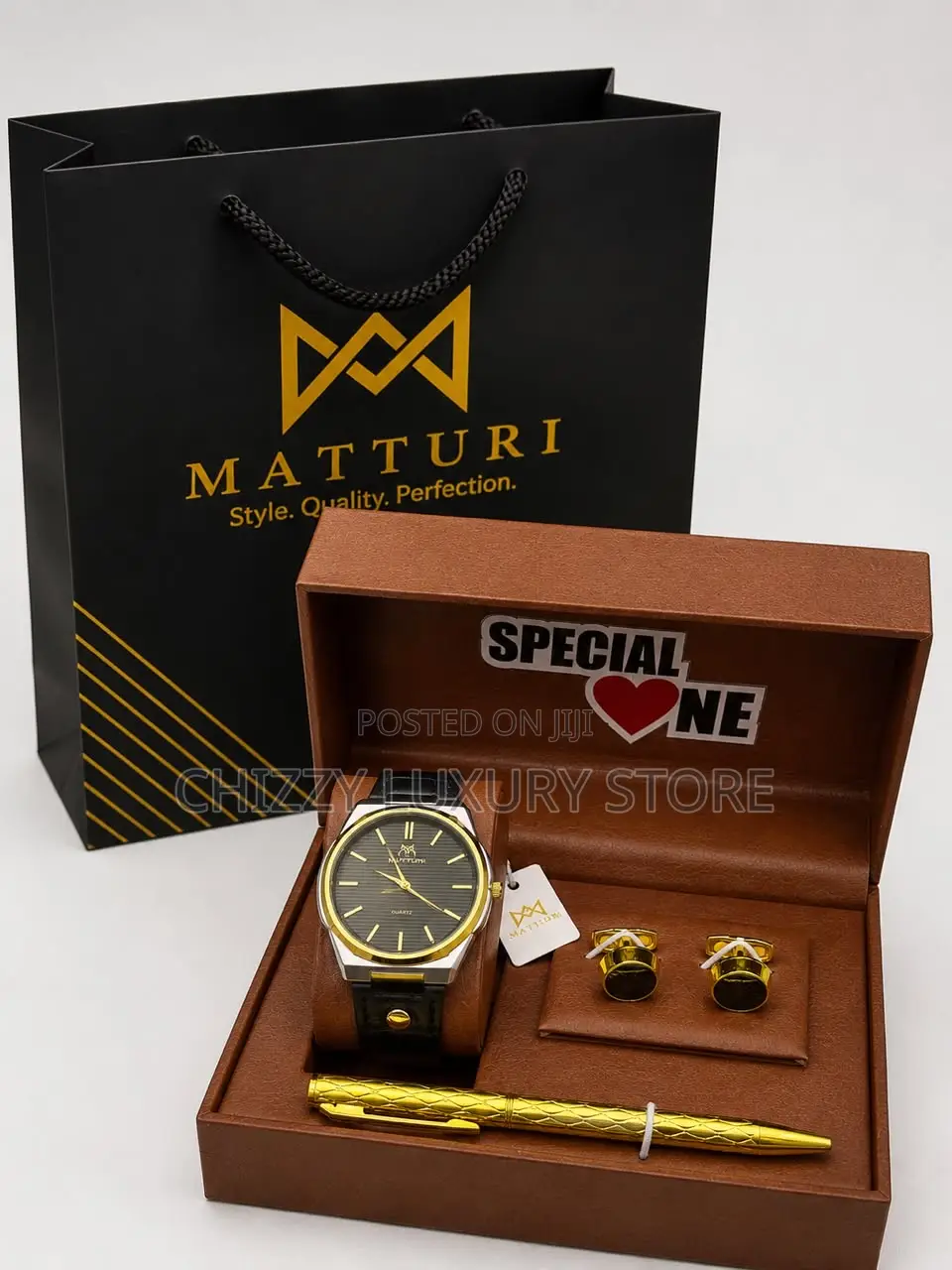 Matturi Quality Luxury Men Rubber Strap Wristwatch