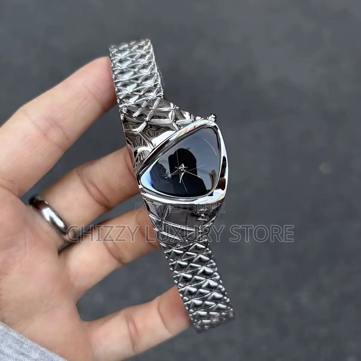 Y2K Quality Chain Strap Wristwatch