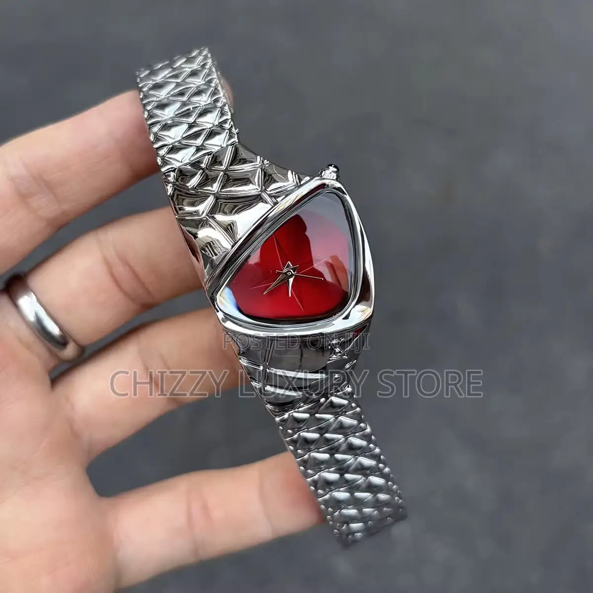 Y2K Quality Chain Strap Wristwatch