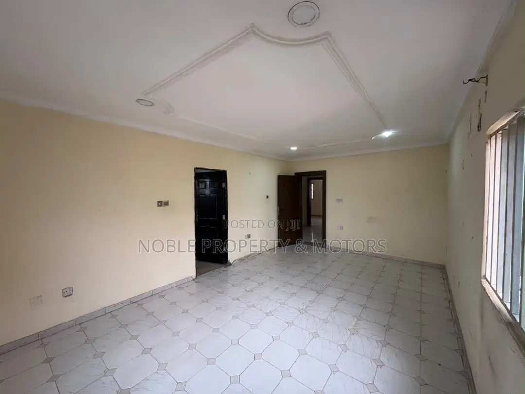 3bdrm Apartment in Wuse 2 for rent