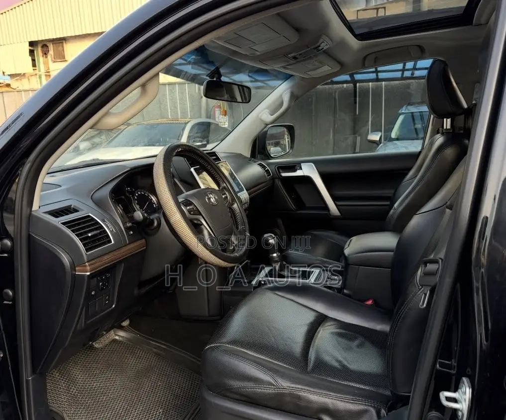 Toyota Land Cruiser Prado 2019 Black