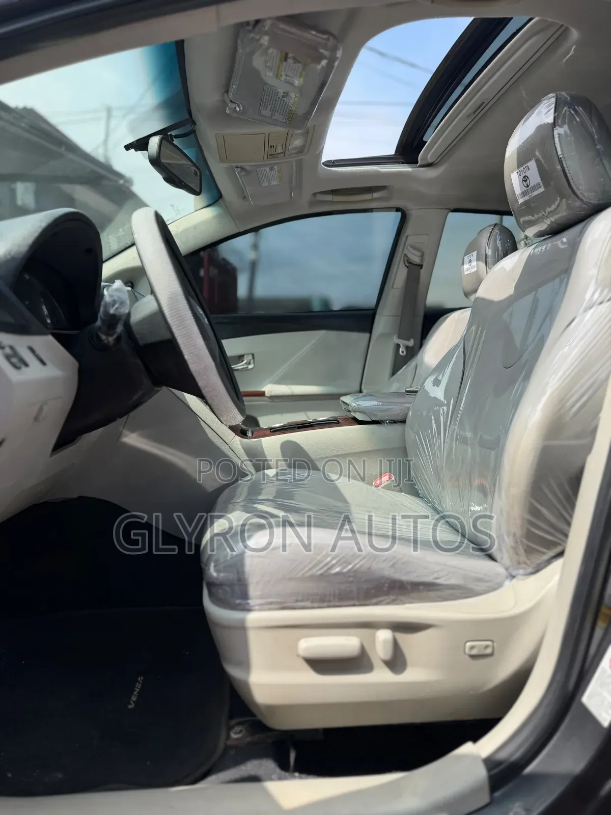 Toyota Venza XLE 2011 Gray