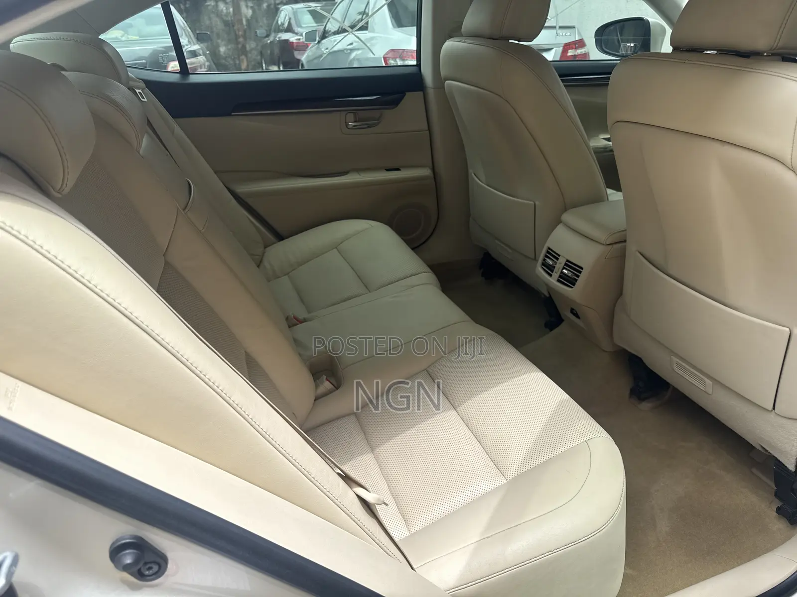 Lexus ES 2013 Gold