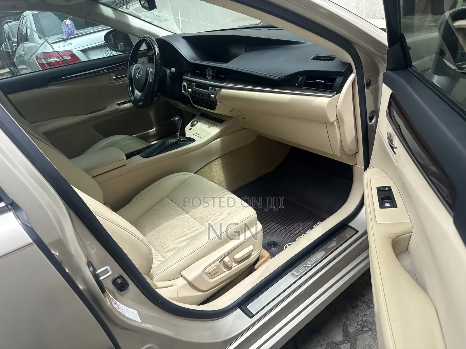 Lexus ES 2013 Gold