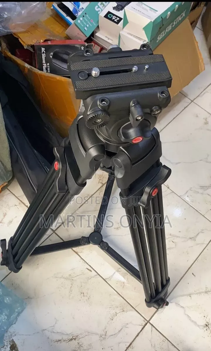 Professional Video Camera Tripod Fluid Head.