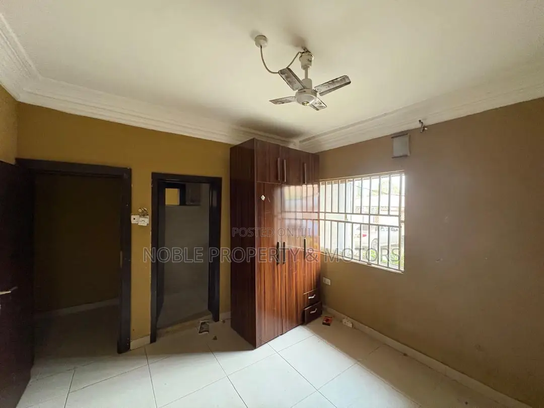 3bdrm Apartment in Wuse for rent