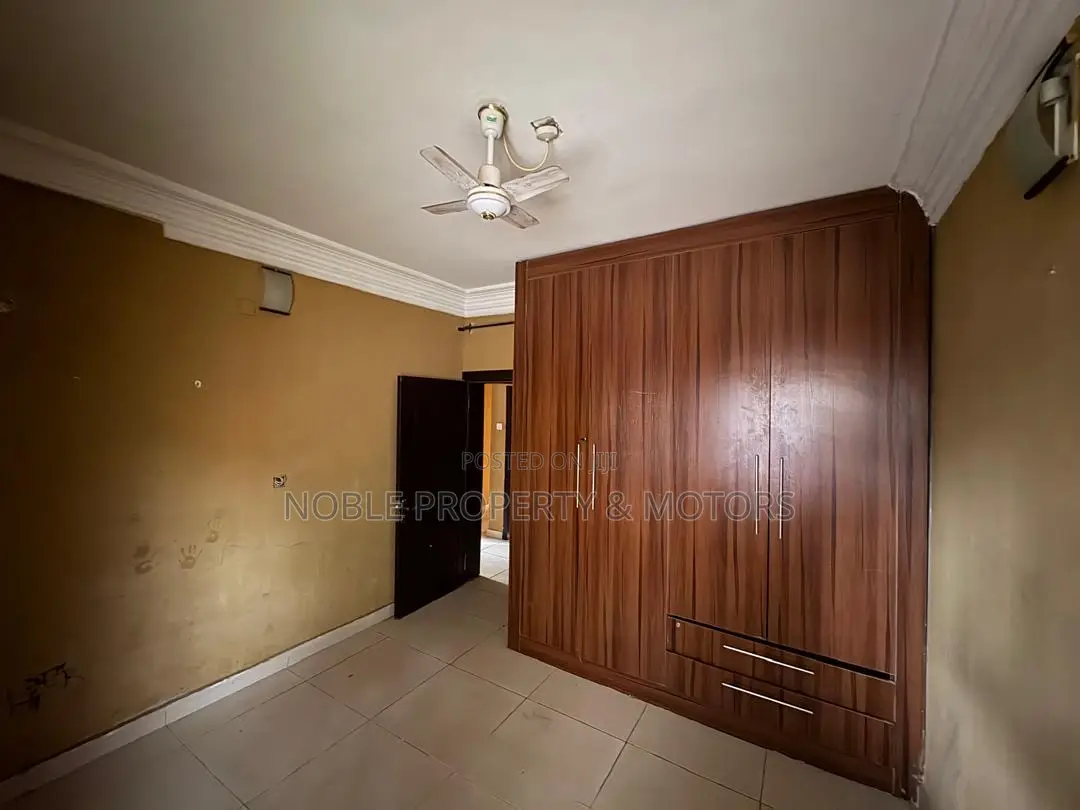 3bdrm Apartment in Wuse for rent