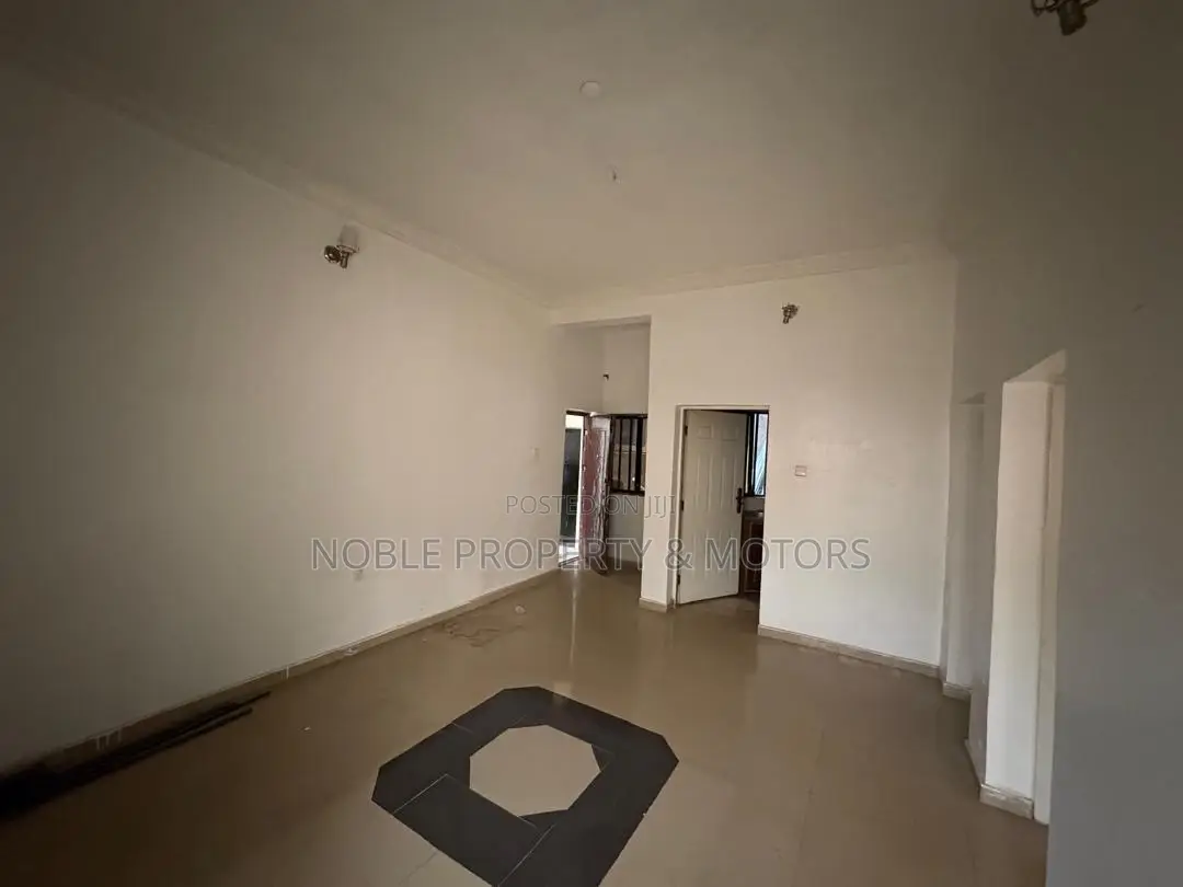 1bdrm Block of Flats in Wuse 2 for rent