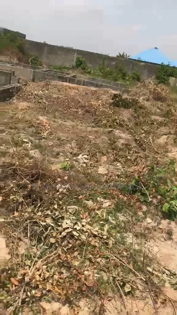 For Sale Full Plot of Land at Oreta Ofin Road Reri Junction Igbogbo