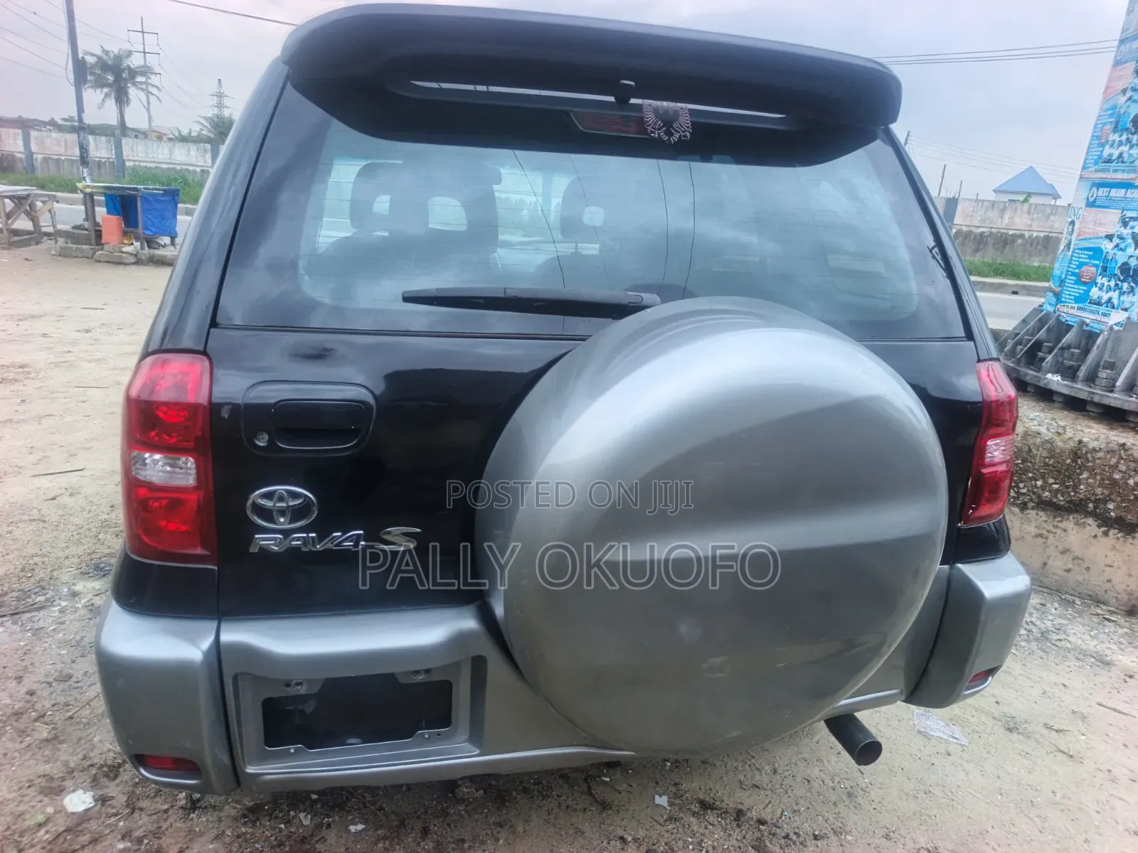 Toyota RAV4 2.0 Automatic 2005 Maroon