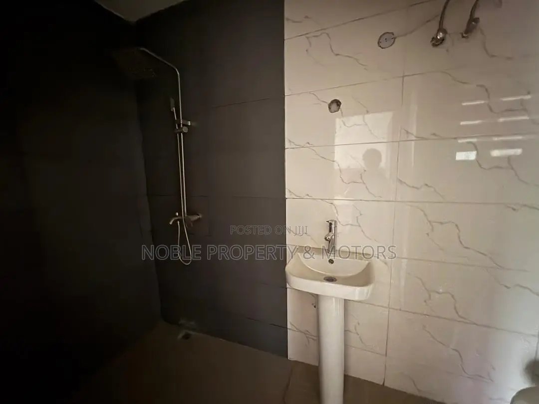 1bdrm Block of Flats in Wuse 2 for rent