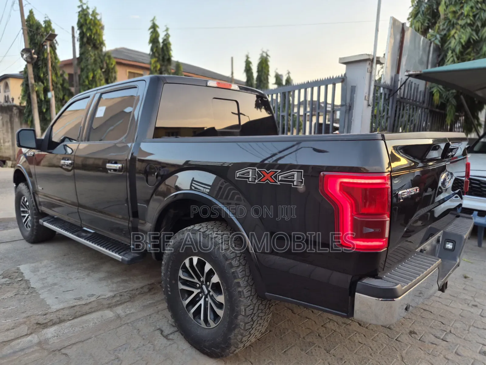 Ford F-150 2016 Black