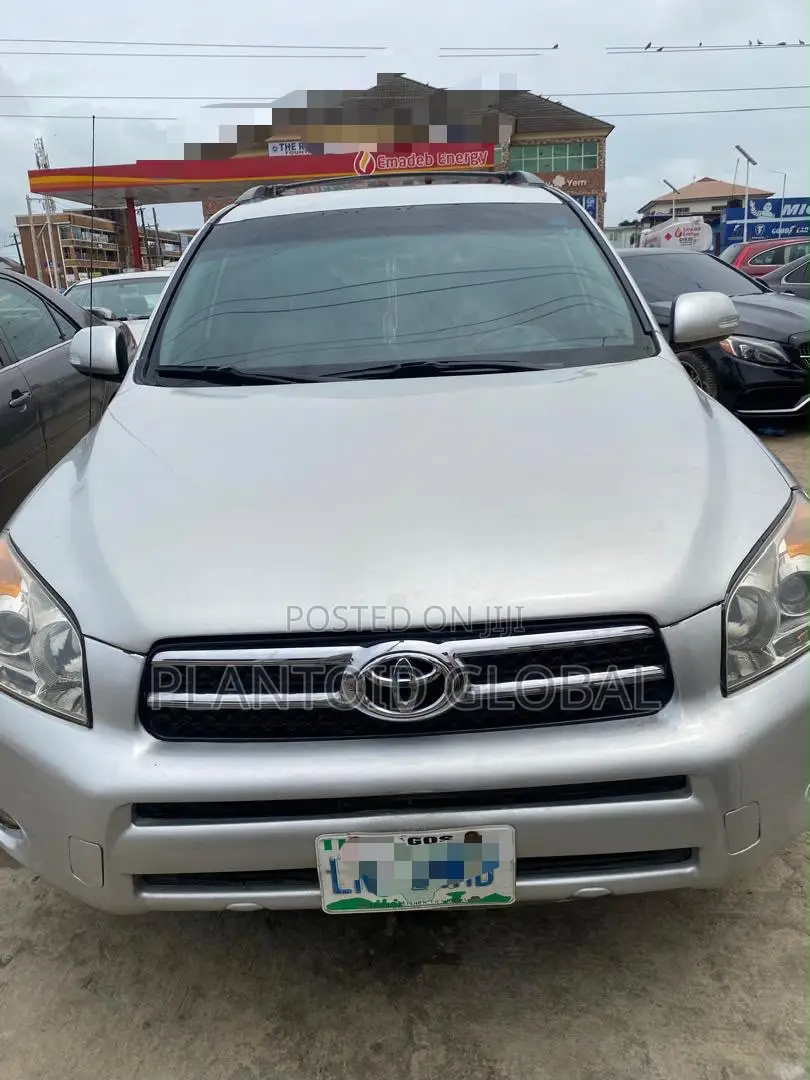 Toyota RAV4 V6 2009 Silver