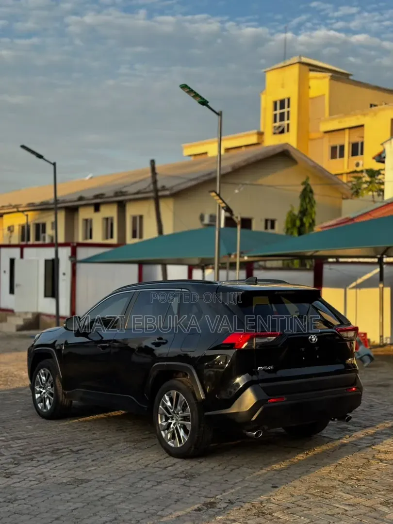 Toyota RAV4 2020 Black