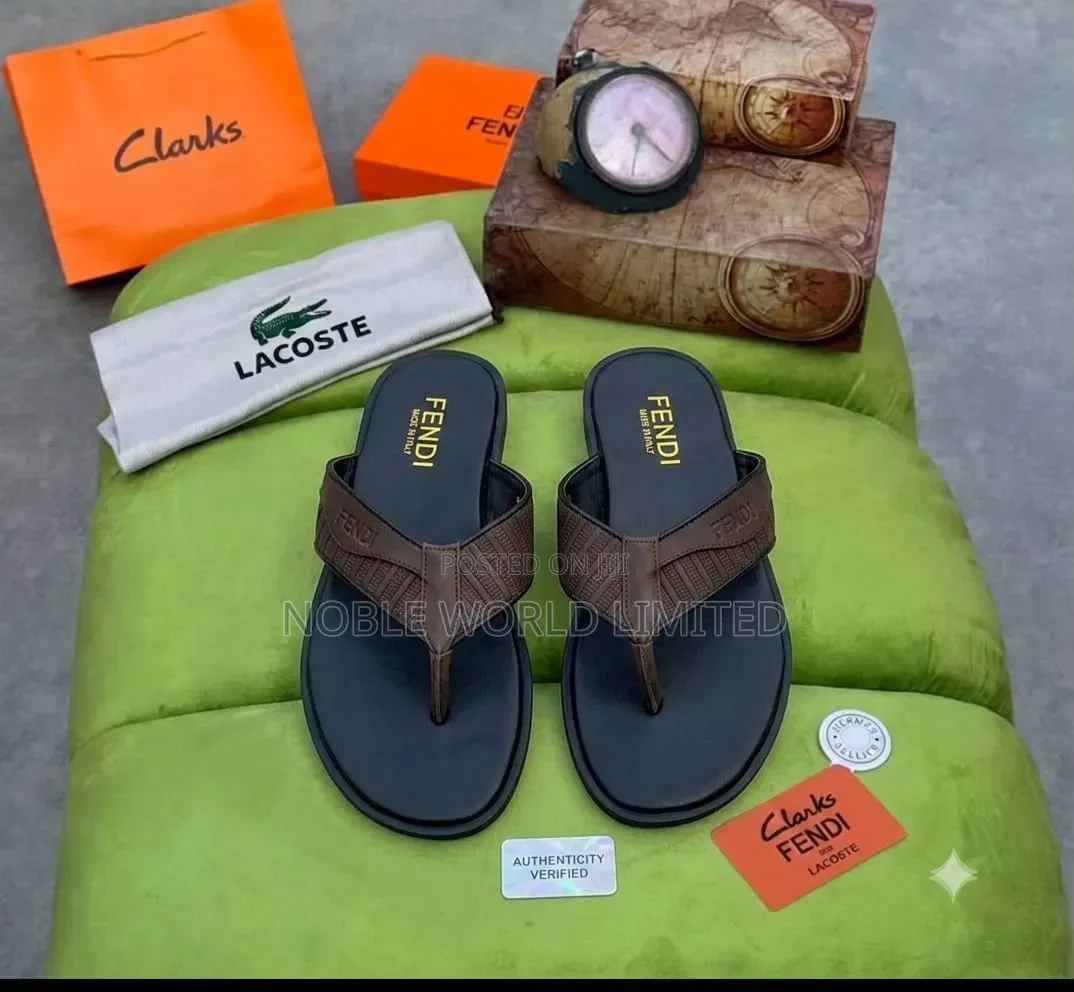 Brown Solid Fendi Pam Slippers OSO. 8h