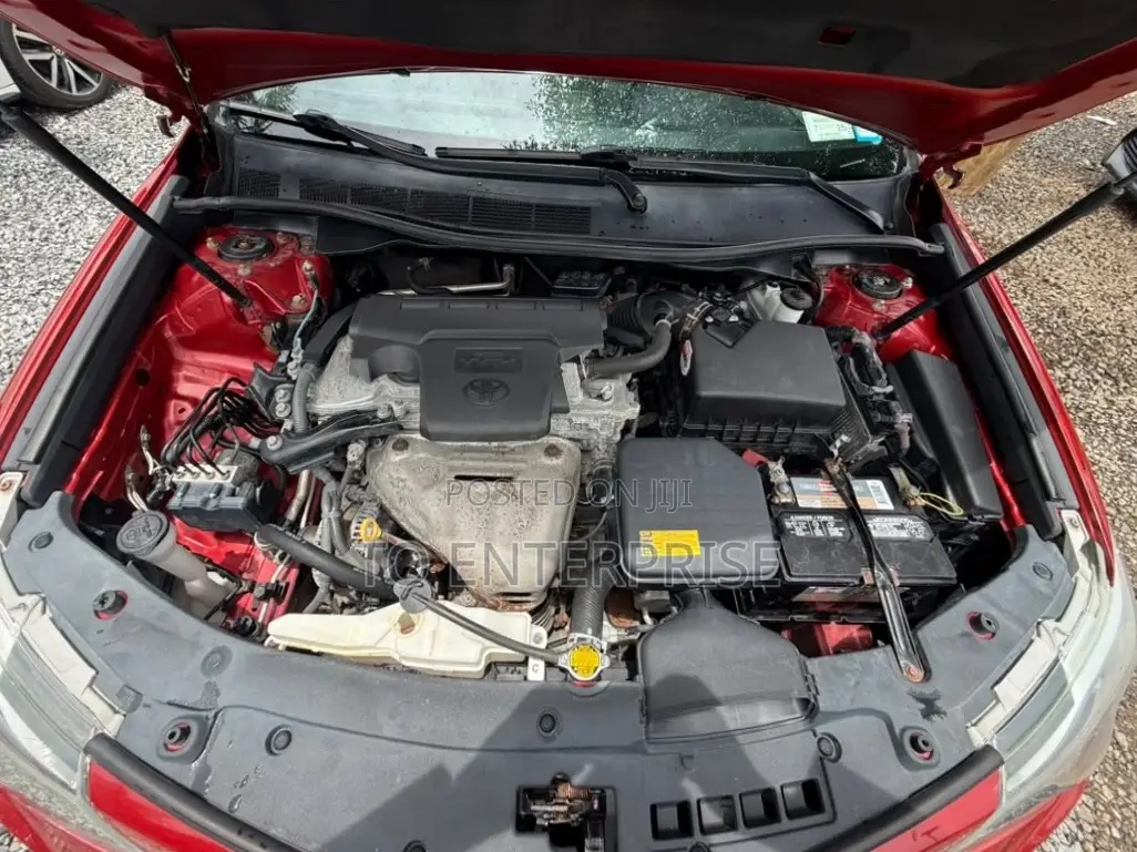 Toyota Camry 2014 Red