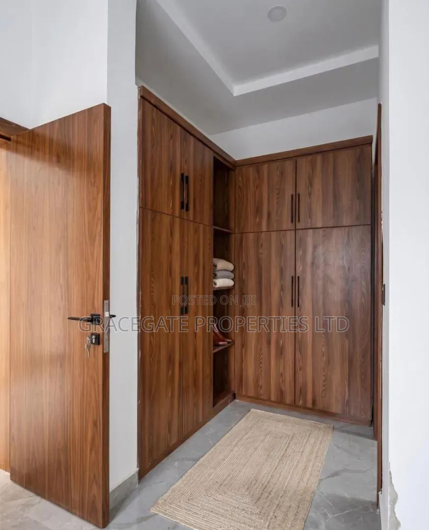 4bdrm Duplex in Apo By Cedarcrest, Zone B for rent
