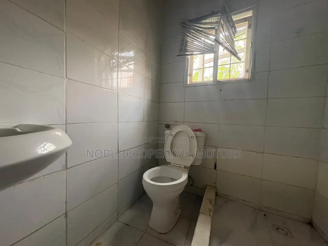 2bdrm Apartment in Wuse 2 for rent