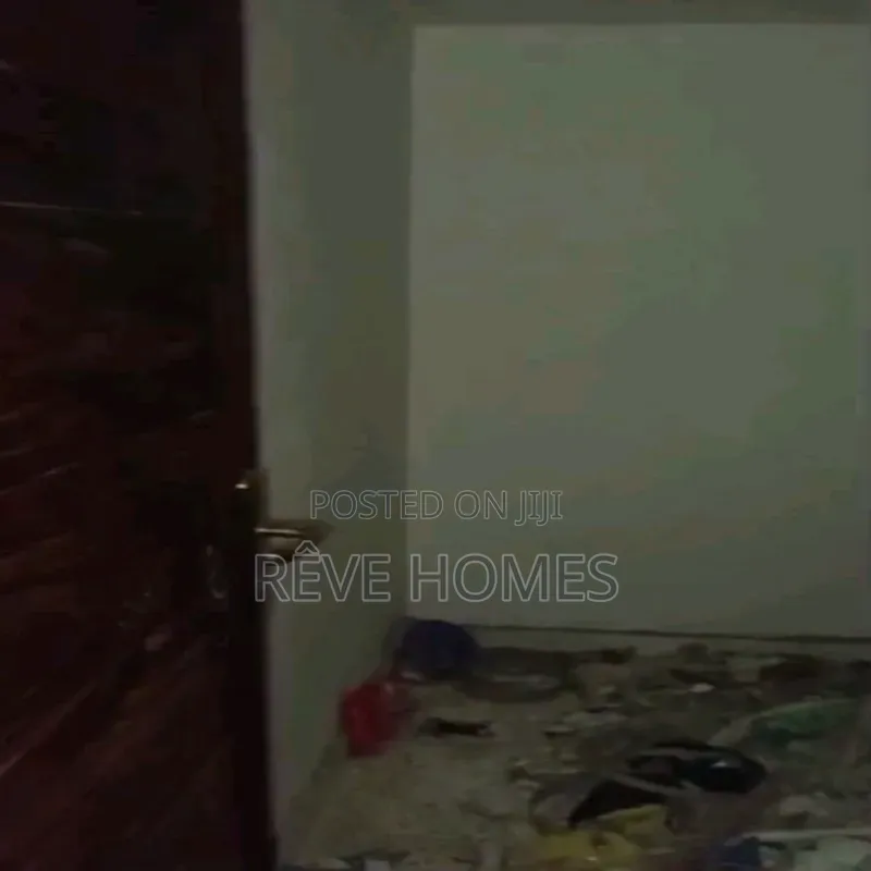 Mini Flat in Adekunle for rent